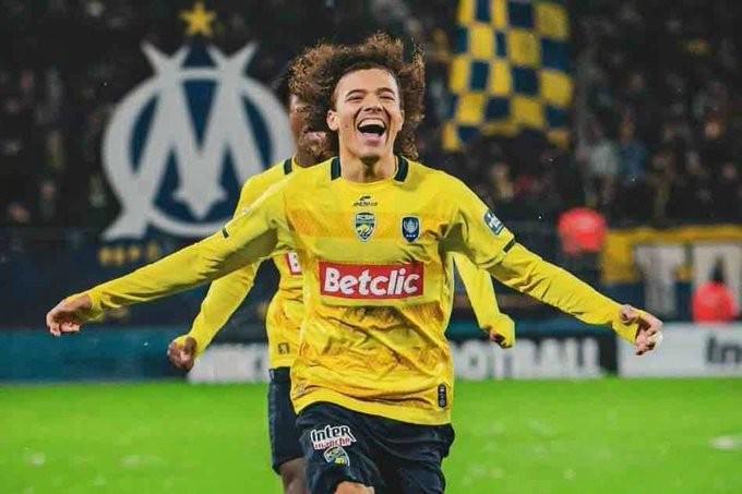 开云体育注册-Here we go！罗马诺：马赛就签下索肖天才中场约瑟夫达成协议